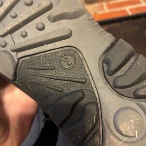 Kamik big kid snow boots size 2